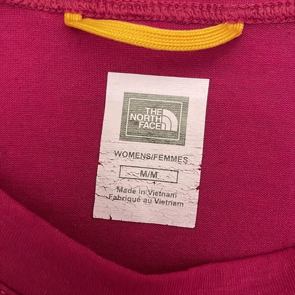 3 for $25 • NORTH FACE PINK SHORT SLEEVE TEE - Picture 3 of 4